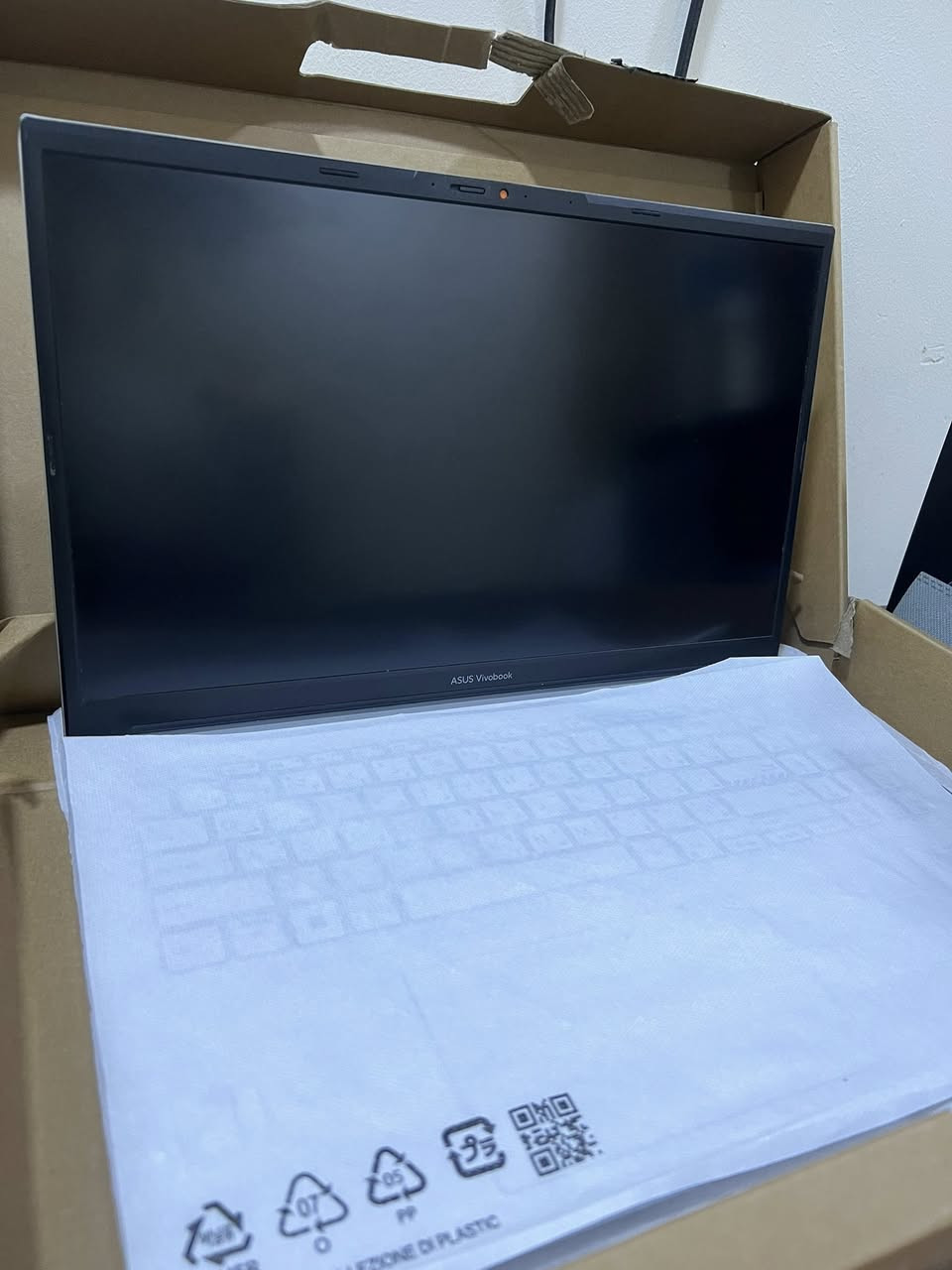 سلام عليكم للبيع لابتوب ASUS VivoBook Pro 15 جديد وستخدام قليل  غراضه وكارتونته وشاحنه كامله الاصليه موصفاته: 

‏CPU:  AMD Ryzen 7 5800H
‏Disk: SSD M.2 512 GB
‏Ram16 GB ddr4
‏GPU1: GTX 1650 4GB
‏GPU:8 GB
‏‎ شاشه 15.6+144 Hz
شاحنه 120 واط
وبيها بصمه
مكاني بغداد ماعندي توصيل سعره750


**إذا كنت صاحب هذا الإعلان وتريد حذفه لأي سبب، رجاءا أرسل رسالة إلى الدعم الفني**