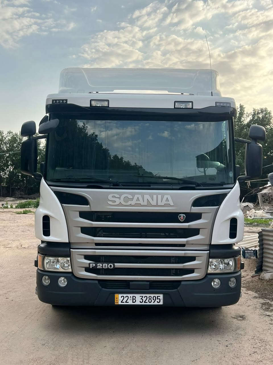 السلام عليكم سكانيه للبيع موديل 2017 محرك 5بستم كير اوتماتيك عرجه فول مواصفات تسجيل جديد بسمي جوبلس امامي ماشيه326 عنوان بصره سفوان تواصل/***********
