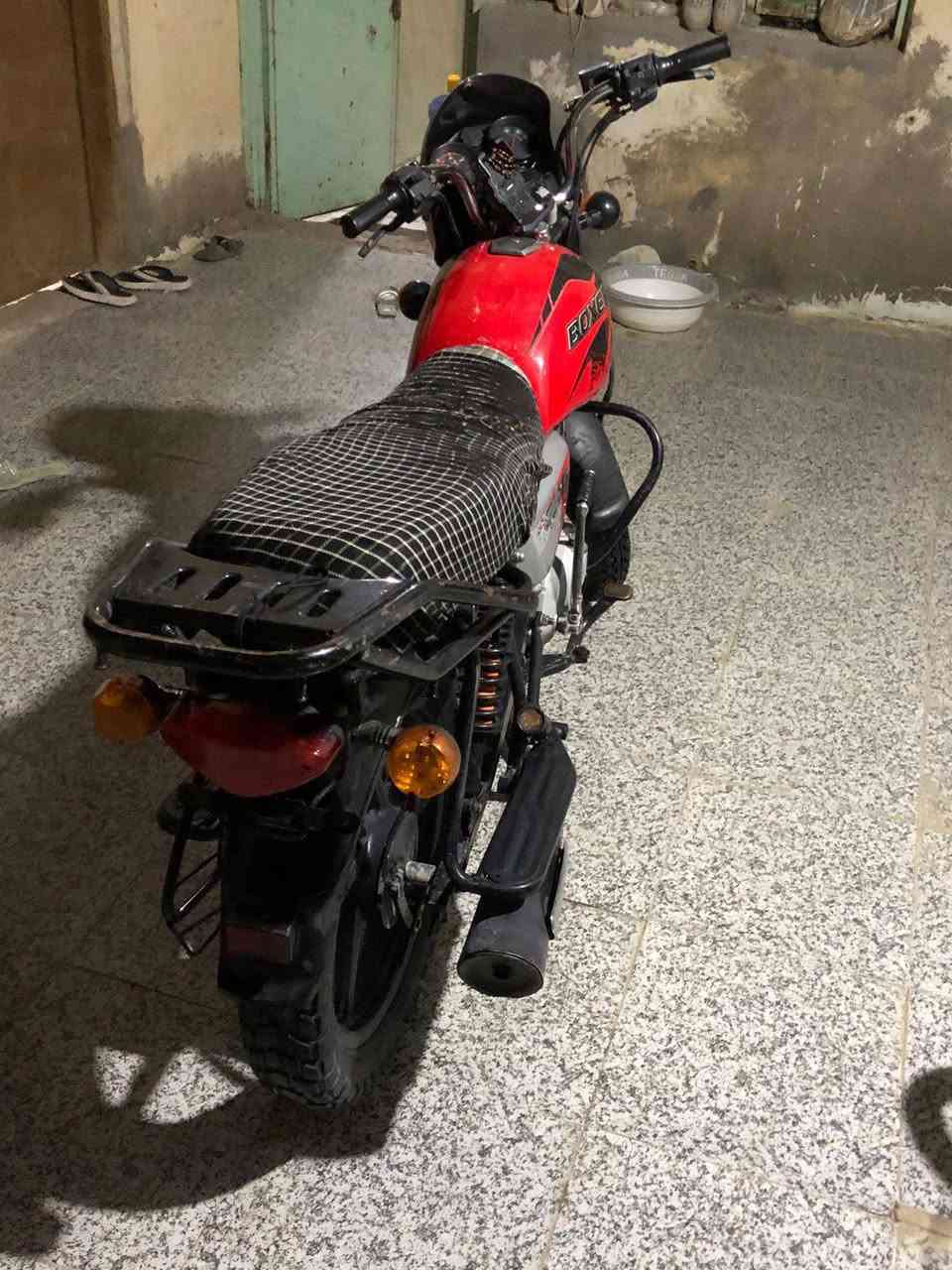 السلام عليكم بوكسر 22 اوراق اصلي عنواني الدوانيه السعر 900وبيها مجال مجفته ***********7
