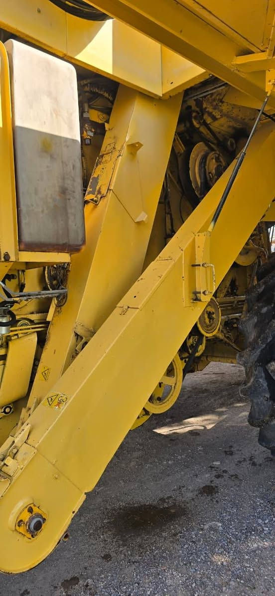 سلام عليكم حاصده للبيع مديل 2001. مكفوله. رقم واسط.  قايش (5)بلم. تك درام. طبله 15  سعر 45وبيه مجال بصيط.  مكان واسط الكوت. ستفسار. ***********
