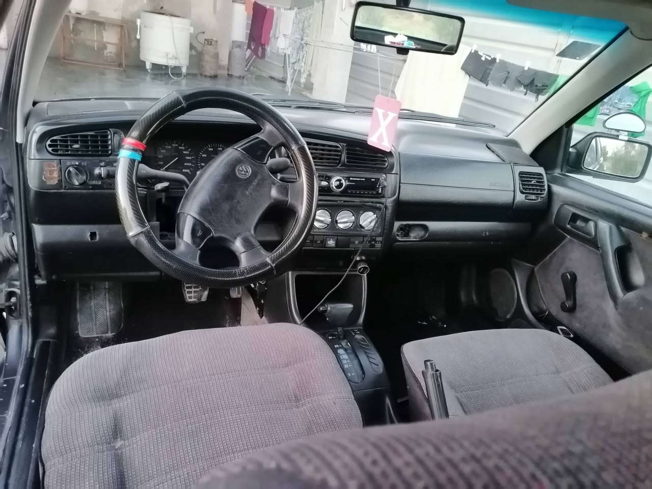 سلام عليكم كولف فنتو ١٩٩٤ البيع السعر ٣٨ السياره بيه مشكله بل كير بس بك ماكو ول باقي السياره جاهزه انشاء الله رقم التلفون *********** بدون ضربه مصبوقه عام الجماليه
