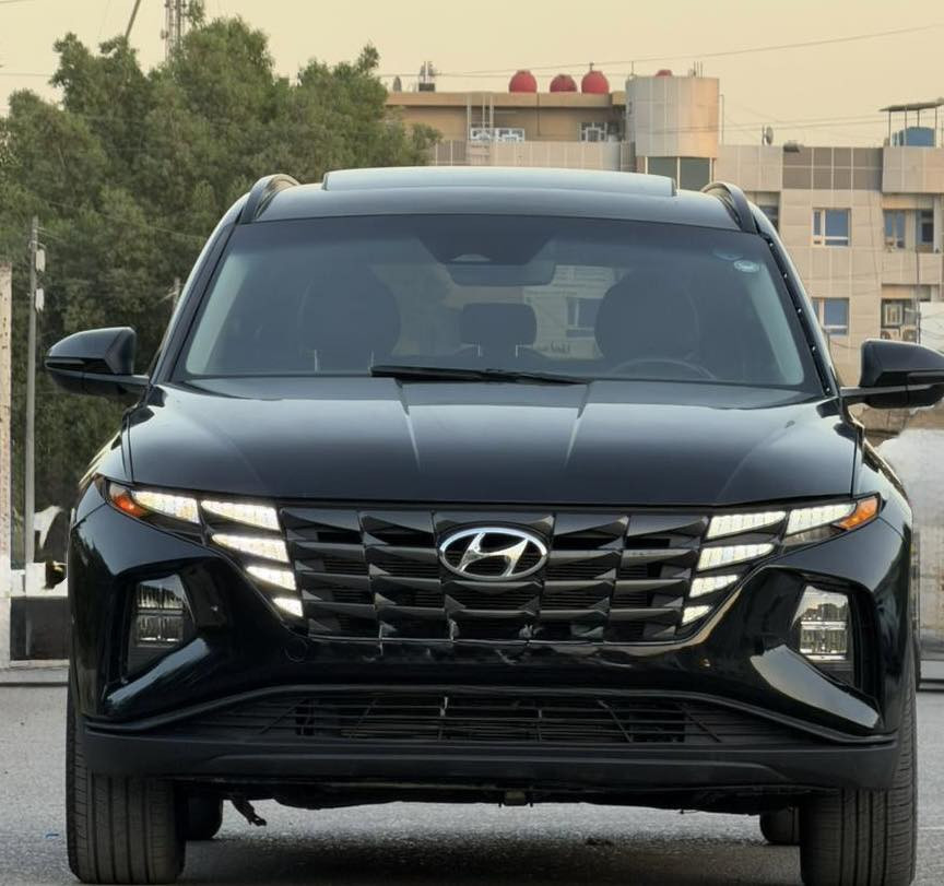 السلام عليكم
توسان امريكي للبيع

موديل 2023 

محرك 2500 GDI 

كير 8 نمر 

سياره ماشيه فقط 57 الف كيلو متر

لون اسود ملكي

مواصفات فول 

فحتة سقف

بصمه تشغيل

دخول ذكي 

ترحيب عند الاقتراب من السياره

تشغيل عن بعد

صندوك كهرباء وذكي يفتح بس توكف يمه 

كشنات جلد اسود

كشن كهرباء

تدفئة كشنات

ويل 19 بلادي

اشايير مري جانبيه 

شاشة ايباد

شاشة كبيره وشاشه تبريد  لمس منفصله

دشبول متعدد الوان

3 انظمة قيادة سبورت ونورمل وسمارت

اناره داخليه متعدده 7 الوان

اوتو هولد

اوتو ستوب تطفي بلازدحام 

رادار امامي

رادار خلفي

رادار جانبي

سياقه اليه

تحديد مسار

شحن لاسلكي

نقاط عمياء

هند بريك دكمه

تبريد خلفي + فتحات USP خلفيه 

تخم تاير + صدر امامي خلفي + محرك وكير + كهربائيات كلها مكفوله  والداخل نظيف جداً 

وبعد بيه هواي مواصفات

سياره حادثه فقط جاملغ وباب جهة السايق مصبوغ 

بسمي تحويل مباشر السنويه لل2029 والهزه تنتهي بشهر ال9 2026
السعر 188 $ 
مكاني بغداد 
سياره جديده جدا وسعر مناسب

للاستفسار

‏‭***********
