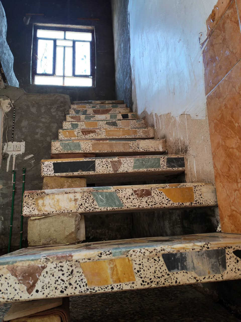 السلام عليكم
دار سكني للبيع مع الأرض
📍 الموقع: مدينة الحمزة – الحمزة الغربي
📐 المساحة: 200 متر مربع
🧾 نوع العقار:  زراعي (إصلاح زراعي)
البيت مرتب وموقعه ممتاز وقريب من الخدمات، فرصة مناسبة للسكن 
💰 السعر: 16 مليون دينار عراقي وقابل للتفاوض
   والبيع مستعجل 🔥
للاستفسار والمشاهدة على الخاص واتساب أو اتصال مباشر.
***********             ***********
