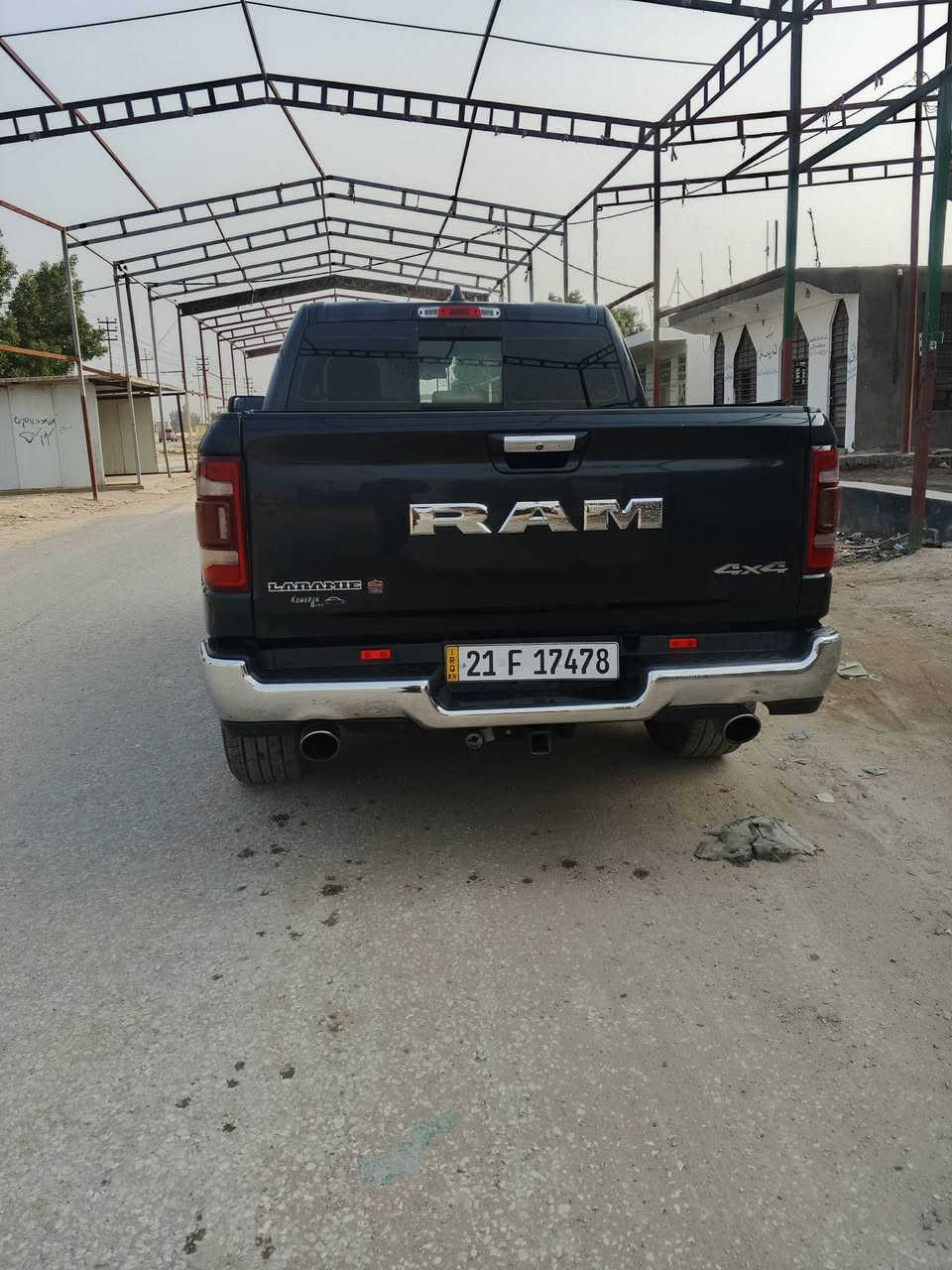 دوج رام 2019  لارمي ((خليجي )) 

المحرك: V8 5.7L

فور ويل

رقم سليمانيه  🔥

ماشيه 161الف كيلو 

سياره بيه الجاملغ الخلفي صبغ وبخشم البنيد بارد

بيه منظمه غاز 90لتر

———————————————

مواصفات :

🟪بصمه تشغيل 

🟪نقطة عمياء 

🟪المصابيح الأمامية زنون.

🟪كشافات الضباب زنون. 

🟪المصابيح الأمامية LED.

🟪المصابيح الخلفية LED. 

🟪دخول ذكي (بصمة). 

🟪تشغيل عن بعد 

🟪المقاعد كهربائية مع ميموري.

🟪المقاعد الأمامية تبريد وتدفئة. .

🟪شاشة كبيرة 

🟪حساسات امامية وخلفية.

🟪مانع تصادم (Emergency Brake)

🟪مكيف خلفي

🟪باب الصندوق كهربائي.  

🟪هاند بريك كهربائي.

🟪حساسات امامية. 

🟪حساسات خلفية. 

🟪مرايا مع خاصية التعتيم الذاتي

بيها هواي مواصفات جنايه الرام يعرفوها 

رقم سليمانيه  تحويل مباشر

السعر 285 وقابل للتفاوض 

مكان السيارة بابل

***********
