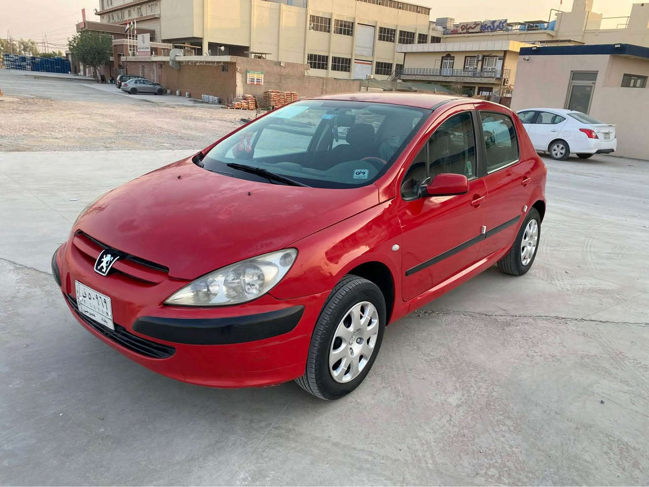 بۆ مەعامەلەو زانیاری زیاتر نامە مەنێرە  
ژمارەی تلفۆنم داناوە جوابی نامە نایەمەوە سعري(38)وەرەقەو مەجالێکی کەم
*********** 
بیجۆ فەرەنسی
مۆدێل 2005  
سەیارەکە رەقەمی ئەسلیە سەنەوی ئەسلیە بەلام
من بەشەرتی حاسیبە و ئەولیات ئەفرۆشم
گێر و مەکینە لۆک
تازە هەمووی چاک کراوە
رۆنی گێری تازە گۆراوە
تاخم پێش و پاشی تازە گۆراوە
شاشە ئایپاتە
بۆیاخی نیە سەیارەکە زۆر جوان ماوەتەوە
نمونەیە
سعري(38)وەرەقەو مەجالێکی کەم
***********ناونیشان کەلار كالار, السليمانية
