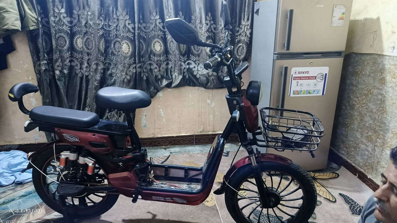 دراجه شحن نقص باتريات 4
مرواس بايراني. راس براس 
جديدة 

الاي عاجبه يراسلني على وتساب *********** البصرة منطقة حطين
