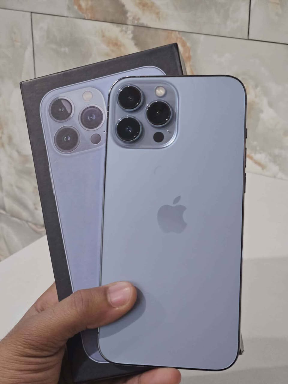 ايفون 13 برو ماكس 
تك شريحه نموذج M
ذاكره 256 بطاريه 85
كفاله عامه نضافه 100%

سعر خاص 
واتساب فقط *********** النجف, العراق
