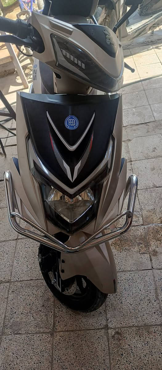 للبيع فقط سكنس حديث ملف 2000 6بطاريات  سرعه 100 الدراجه زيرو بعدها سعرها 800 بيها مجال عنواني تاجي سبع البور شارع 60 رقم الهاتف ***********
واتساب ***********
للبيع فقط سكنس حديث ملف 2000 6بطاريات  سرعه 100 الدراجه زيرو بعدها سعرها 800 بيها مجال عنواني تاجي سبع البور شارع 60 رقم الهاتف ***********
