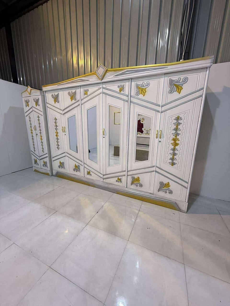 غرفه صبغ حراره ابيض
السعر ٨٥٠ بيهة مجال ***********يوجد وتساب🌸
شد نقل داخل بغداد مجاني محافظات بكروة
نضافه ٩٠
شغل وصط
تسع قطع
