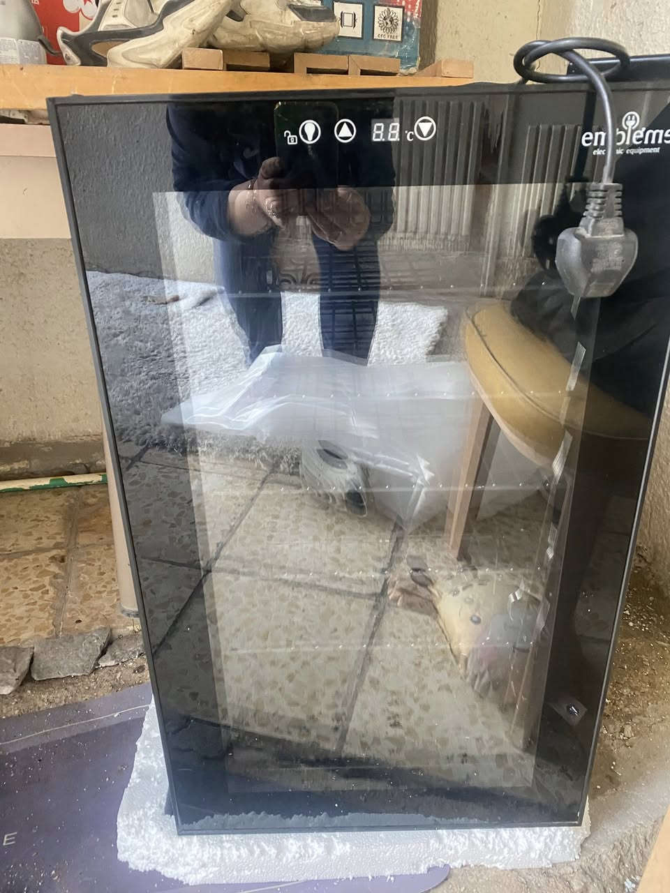 السلام عليكم من رخصت لادمن المحترم براد نظيف استعمال اربعت اشهر س 160 الف حي العدل  ***********
