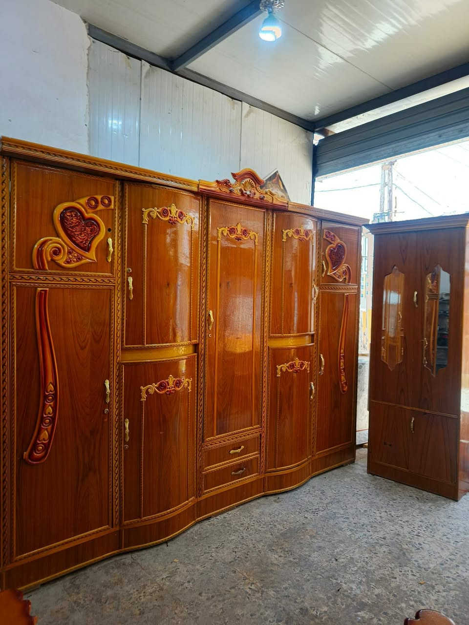 💗غرفه عراقيه مستخدم
🚪6 باب ملحق 
🛏️ قطع 6
  نظافه80 / 💯
لسعر 600قفلل💸💎
شد ونقل 🪛 داخل بغداد 🚛 مجاني
للتواصل واتساب ***********
