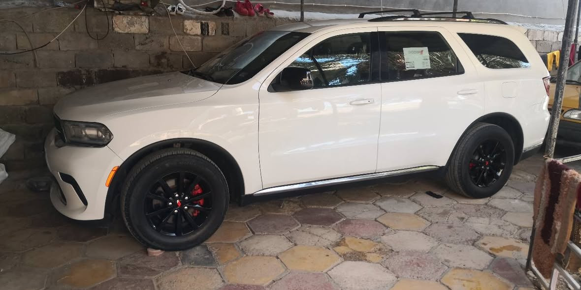 دورنكو 2023 SXT رقم بغداد دولي ورقمها حلو تحويل  مباشر بأسمي السيارة بدون ايرباك طخة بسيطة بذيل باب السائق صور الحادث مرفقة مع الصور  ماشية 24 الف كيلو 
المواصفات : كراسي كهرباء / رادارات / تدفئة كشنات / تدفئة ستيرن / شاشة كبيرة / لايت LED امامي / LED خلفي  / محرك 6 سلندر / اطفاء ذاتي / انظمة قيادة / كروس سرعة / 7 راكب / 3 قطع تبريد / مانع انزلاق  العنوان بغداد رقم الهاتف ***********‪ للاستفسار
