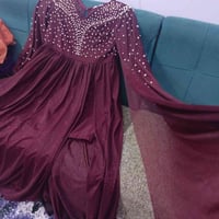 فساتين • بدلات • نضيفات