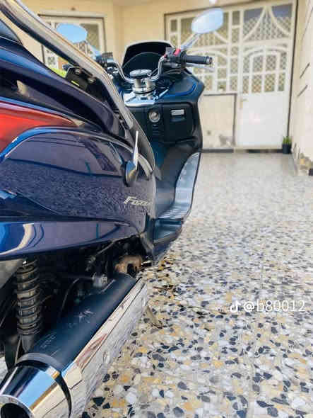 للبيع مكفوله من كلشي 
سعر 12$ مكاني زعفرانيه 
رقم *********** 
جيب وياك 22 فيتر وفحص 
6 كير
