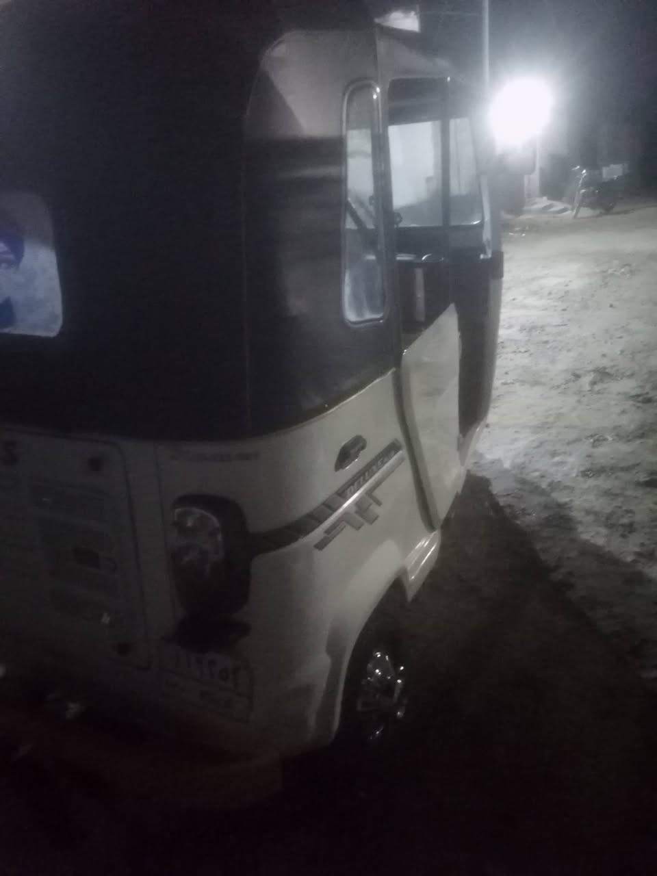 السلام عليكم تكتك موديل 22 رقم وسنويه سعر 7 وبيه مجال


**إذا كنت صاحب هذا الإعلان وتريد حذفه لأي سبب، رجاءا أرسل رسالة إلى الدعم الفني**