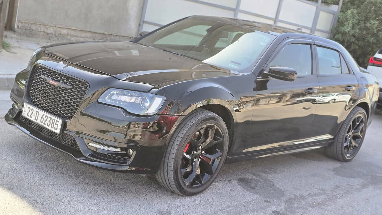 اوباما 2019 امريكي بدون ارباك 
كير محرك مكفول محرك 6v سلندر تخم تاير تبريد ثلج صدرها جديد سياره جاهزه من كلشي بيها قطعتين صبغ 
السعر 175 بيها مجال للشراي  
الاستفسار *********** مكاني بغداد السيديه
