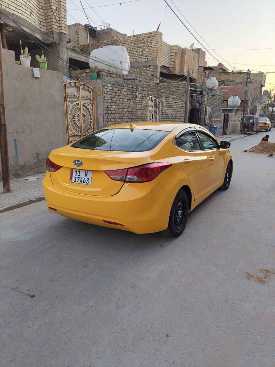 سلام عليكم
الانتر 13 امريكي حادثه باب وره صدر وراجع نفسه 
مكينه كير صدر تايرات تبريد خير من لله سياره جاهزه 

داخل عسلي
 
تدفئه ب لكشن 

سياره قبل سبوع طالعه من لفرن صبغه جديده 
سياره حلوه وجاهز
بسمي سياره 
ارقام نكليزي وهزه جديده

السعر 102

مكاني بغداد 
‏‪***********‬‏

***********
