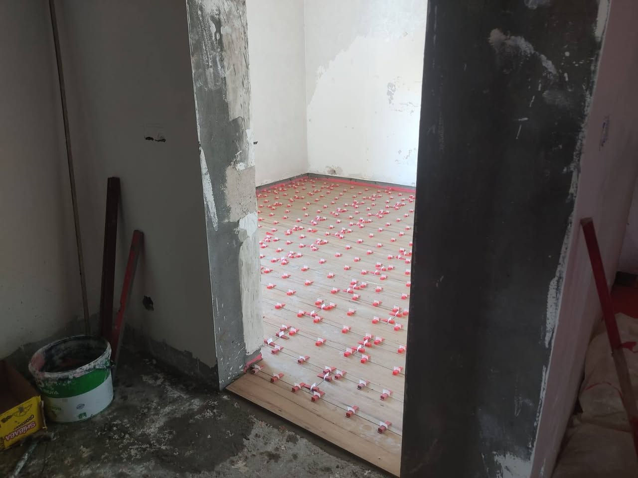 السلام عليكم
العمل في بغداد والفلوجة حصرا 
الشغل موجود بالصور 
واجهيات 
ارضيات 
مجاري 
تاسيس ماء 
كهرباء 
جص وبورك 
جبسن بورد 
الاتصال على الرقم التالي او المراسلة على واتساب 

***********

المهندس عمار طالب الجميلي .
