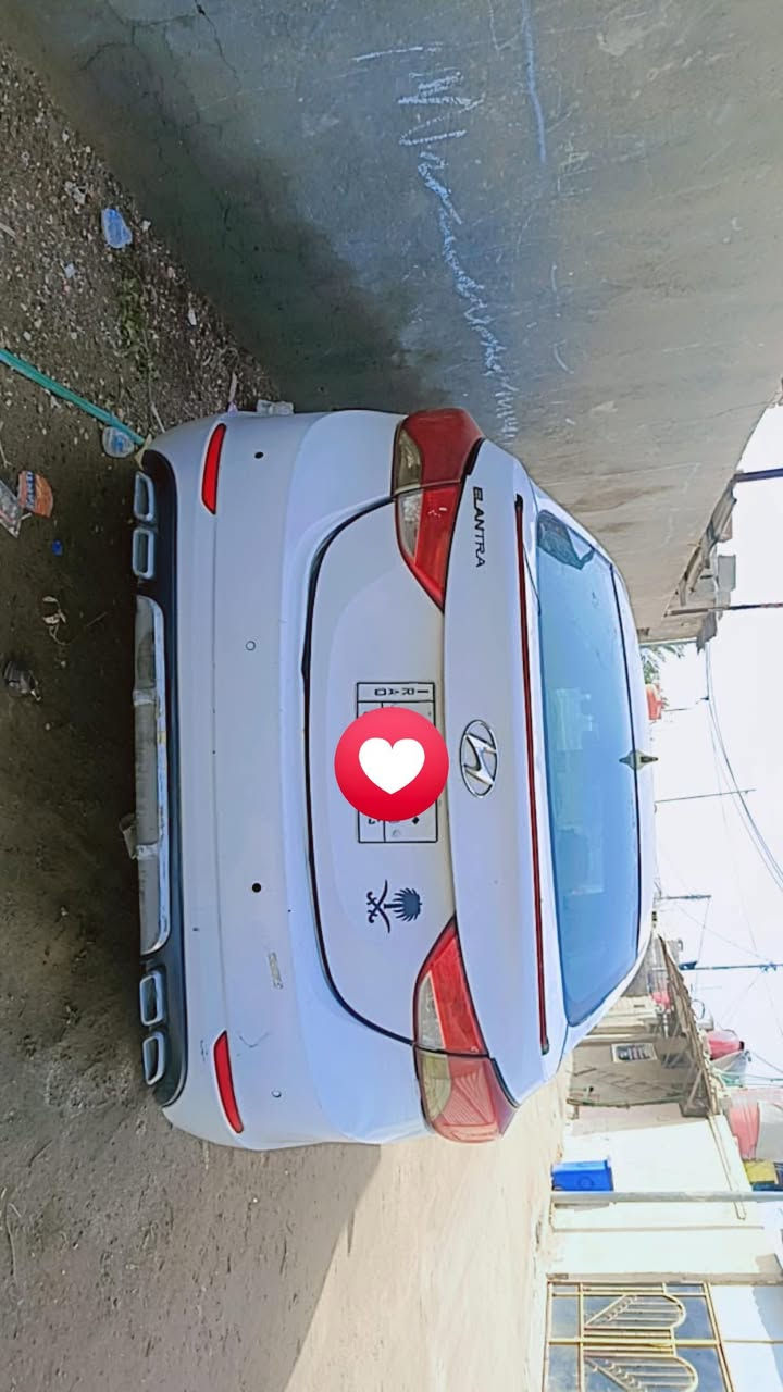 النترا خليجي مديل ٢٠١٦ فول مواصفات ماعده البصمه السياره بيهه صبغ وضربه الجاملق الايسر وضربه خفيفه الداير صفحه اليسرة وبيهة المكينه الاويل بم مايصعد دهن ومااطولهه عليكم السعر ٩٠ وبيهه مجال واي استفسار *********** بي وات ساب العنوان البصره المعقل
