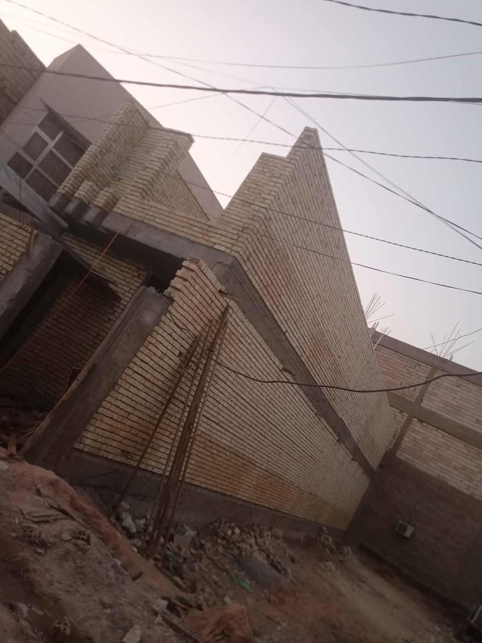 ***********خلفه بناء
