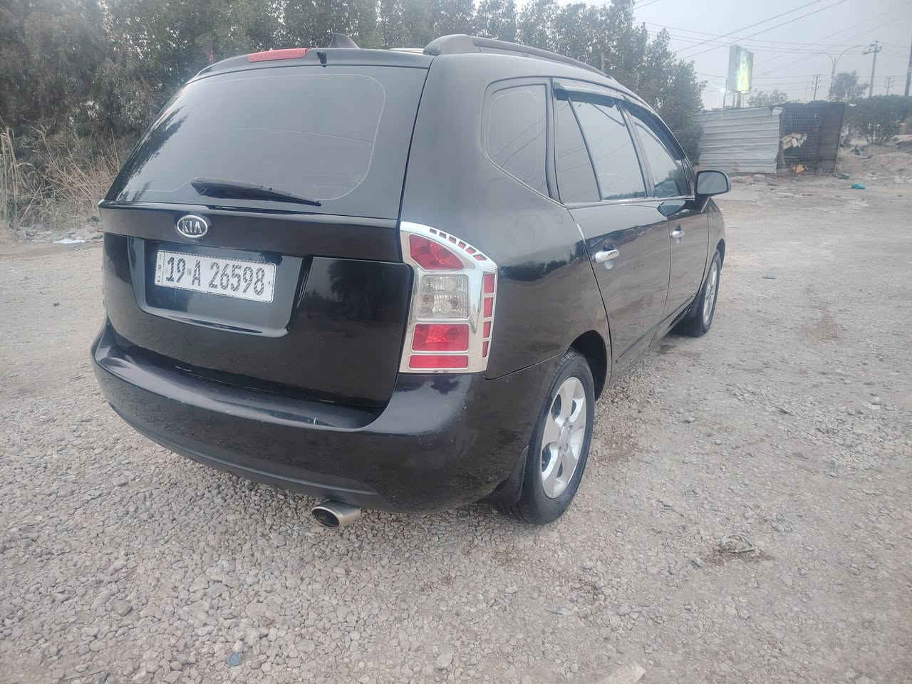 كيا راندو 2008 
محرك 6 سلندر 
تبريد ثلج ❄️ تخم تاير جديد حدادية جديدة كهربائيات جاهزة مابيها اي نقص 
ضربتها چاملغ السائق وچاملغ خلف السائق ومصبوغة حزام القمارة مامصبوغة 
سنوية جديدة بأسم شخصيا ورقم دولي جديد 
سعرها 88 ورقة 
مكاني السماوة / الرميثة 
موبايل ***********
