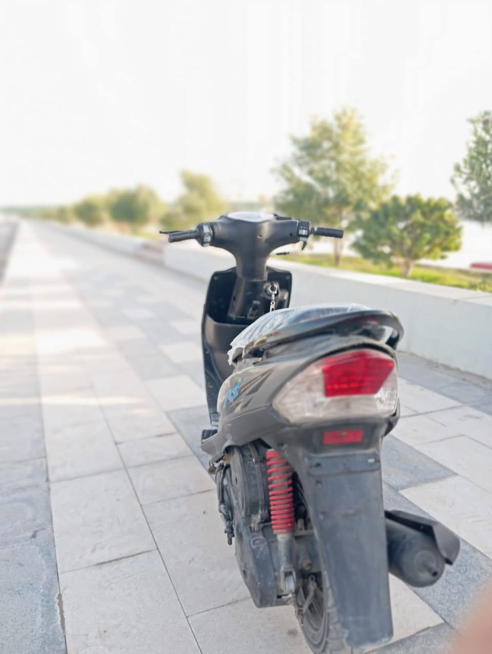 ماكس عدله للبيع مفتوحه  شغال سلف هندر  كلها كامله شلعه ومشي خير من الله دراجه السعر 375 وبيها مجال ناصريه مركز ‏‪***********‬‏
