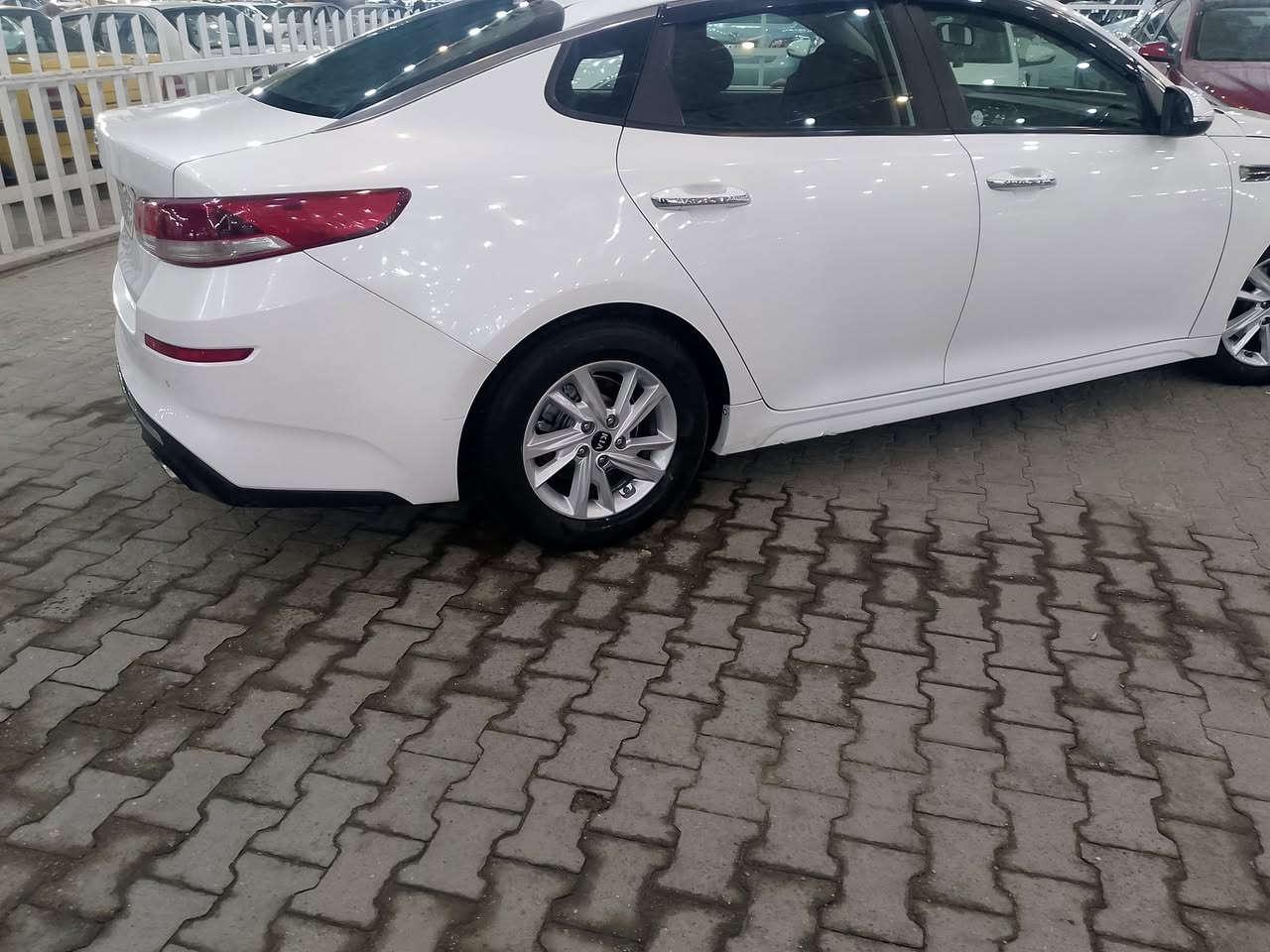 سلام عليكم اوبتما 20اربيل دولي سياره على وظع الشركه حادث بنيد وبيها مكانات صبغ ماشيه 94 كير مكينه حداديه شرط كلها على الشركه محرك 2400 بلاد ممفتوح وباقي التفاصيل كدام العين 132وبيها مجال مكان السياره بل نجف وكاله تحويل كلشي موجود ***********
