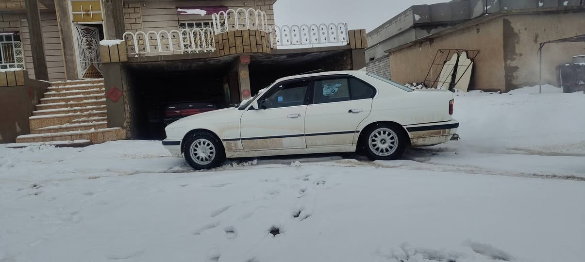 السلام عليكم pm 25 محرك كبس فول أوتو  فتحة سقف تبريد كابون بانزين رقم ألماني تحويل من الشرعي صبغ جاملغ خلفي تواير جديد السعر 62 وبيها مجال ***********
