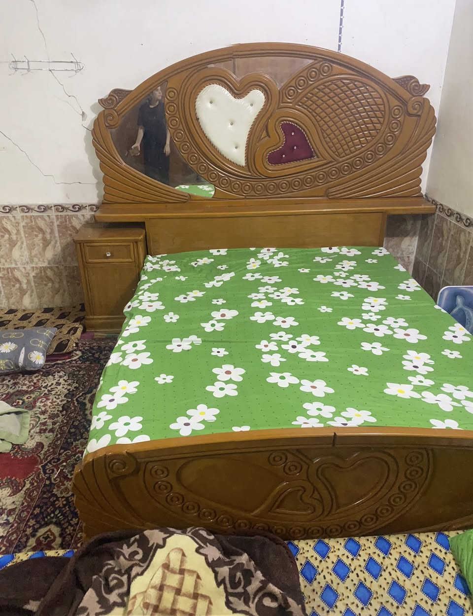 چرباية مع كومديات ٢ وزاوية تسگام للبيع  للاستفسار ***********
