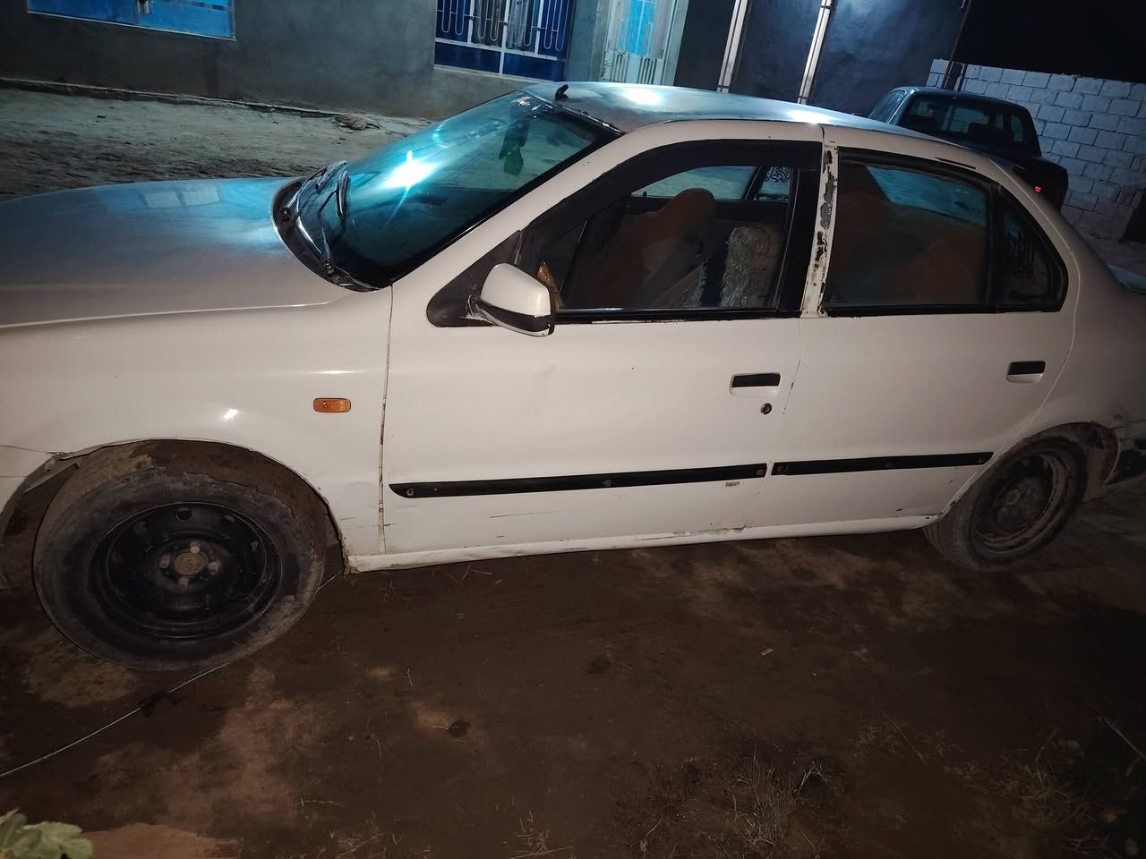 سلام عليكم سياره سمند خصوصي بيضه موديل 11 سياره عوزلها ترتيبات مشبش مال دعاميه وبور بيه ضربه بلباب كهربائات شغاله محرك وكير انضاف عليها غرامات 150الف راعيها موجود سعرها 24. وبيها مجال للشراي ***********او ***********
