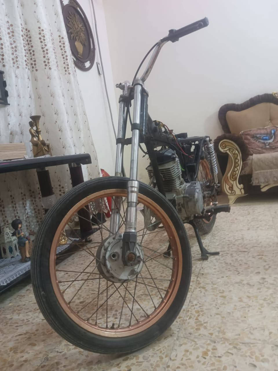سلام عليكم دراجه  كاطعه نار  وتوايره عوزهن هوه  كفلك مكينه شرط خرسه تانكي جديد دبلات جدد دراجه نص غراضه جداد  مكاني ناصرية مركز سعر 275  قفل قفل ***********
