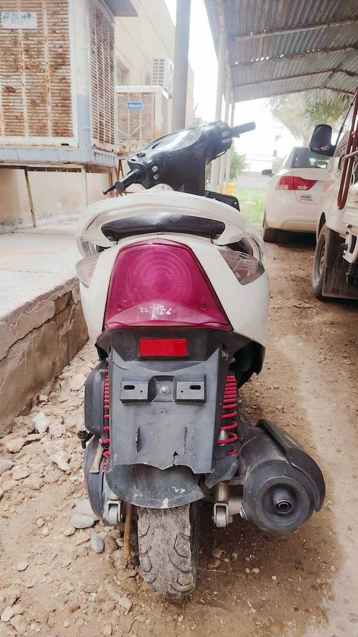 سلام عليكم دراجه ثعلب دراجه خير من الله   يرادلها بس جوزه  محرك مكفول كفاله عامه كفرات مختم كلهن سعر ٥٠٠وبيها مجال حك الجيه *********** بس واتساب  خاص مفتوح
