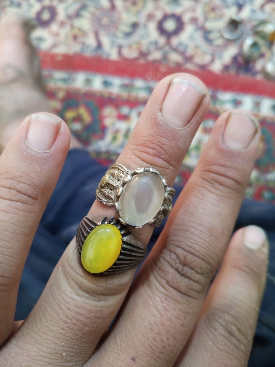 سلام عليكم محابس للبيع المكان النجف للاستفسار على هذا الرقم ***********
