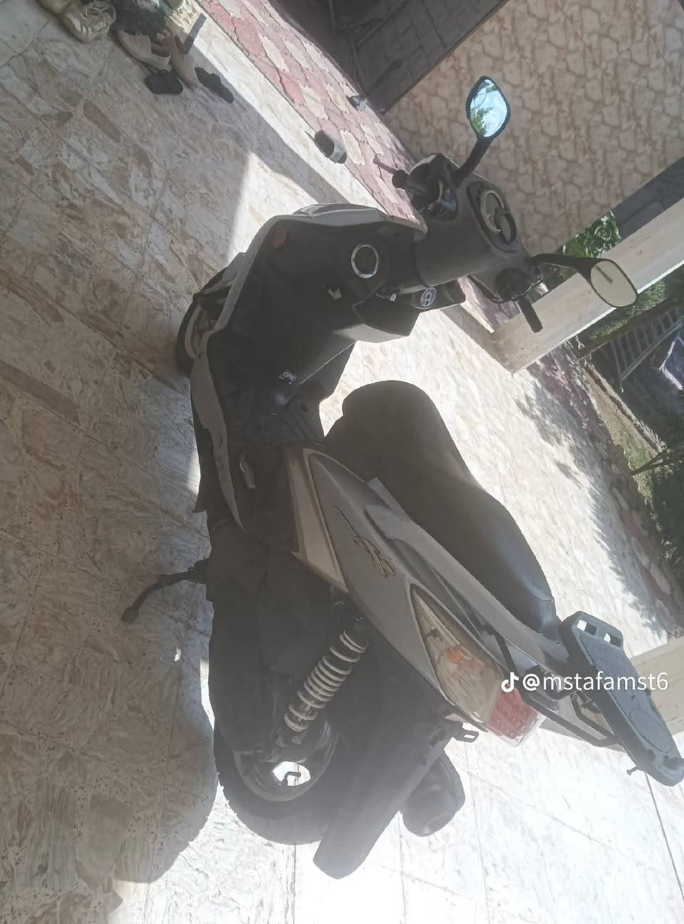 السلام عليكم ورحمه الله وبركاته دراجه سكنس للبيع خطين نازل ياباني فحل دراجه كامله مكمله كهربائيات دشبول كهربائي دراجكامله مكمله ما بيها اي نقص رقم الهاتف ***********
*********** خابروني بخير بيكم بخير وتدلل
