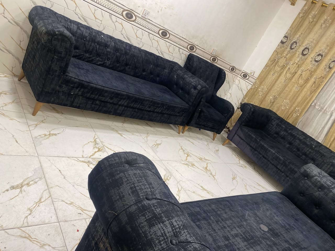 تخم تركي 10 مقاعد نضيف تسكام درجه اولى اخو الجديد السعر 375 وبي مجال المكان كربلاء ***********
