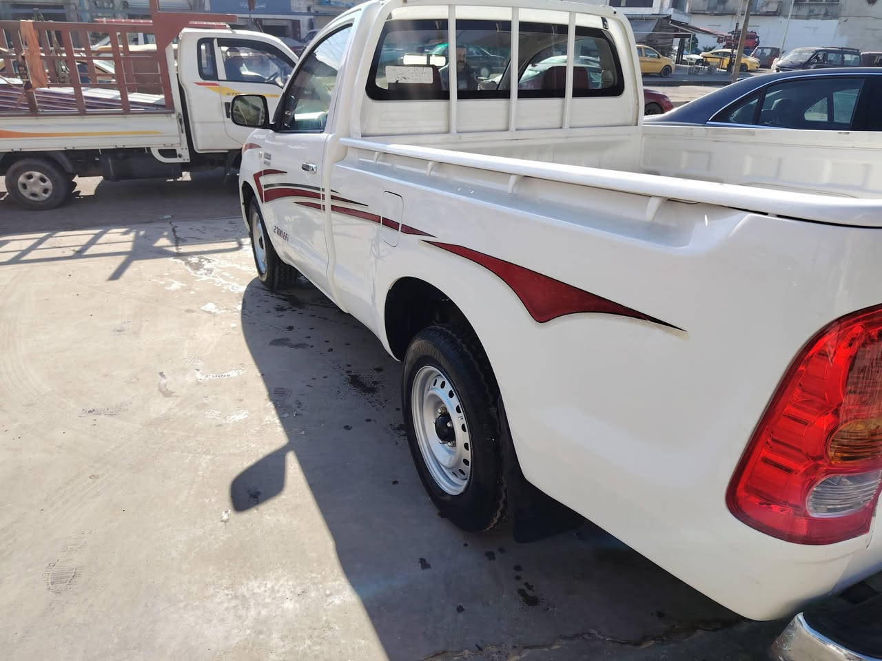 السلام عليكم ٢٠٠٧ فقط مكانات بارد محرك مامفتوح بس تنقيص سنويه الئ ٣٠ السعر ١٢٥
***********
