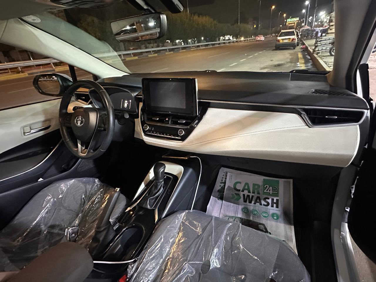 سلام عليكم
للبيع كورلا 
وكالة جيهان او
 ساز بكيفكم 
موديل 23 
فول مواصفات من حساس التاير للفتحه
ماشيه 19 الف كيلوو
كفاله عامه 
جاهزه السياره شاشه وسطيه 
كامره حساسات فتحة سقف
ويل كب محرك 1800ccالمرغوب
السياره GLi 18 يعني فوول 
دشبول لونين السياره داخله كريمي
وباقي مواصفات الكورلا
الرقم اربيل هزه وفحص جديده تحويل مباشر 
السعر ب185$ وبيه مجال بسيط جدا حك الجيه 
للامانه بيه شكم شخط بالدعاميه من جوه وباقي ع وضعه 
وصورته موجوده 
السياره بغداد طبعا وجاهزه بدون اي نقوصات 
واي استفسار اني حاضر 

***********
***********

( محمد الصعب )
