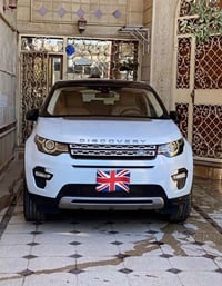Land rover discovery hse si4 2016 وكالة سوداد ، العداد 60 الف .. بدون ...