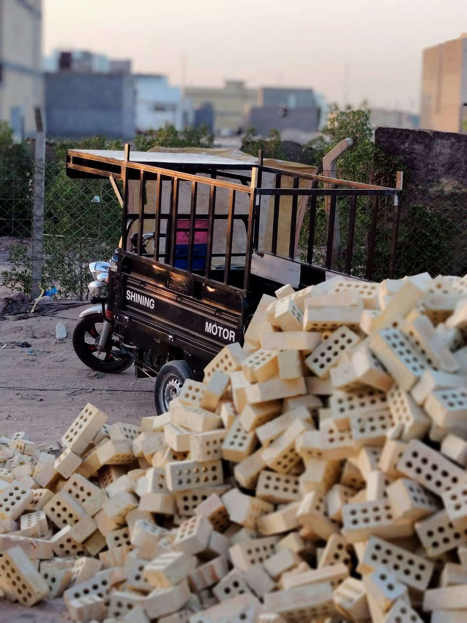 تنباع بدون محجر/ستوته 20محرك22 ستوته شوفه عينك نضيفه احلا من صوره بعد مكفوله من كلشي  مكاني كربلاء سعر1800وبيه مجال للشرايه اتصل وبيك خير وتدلل***********
