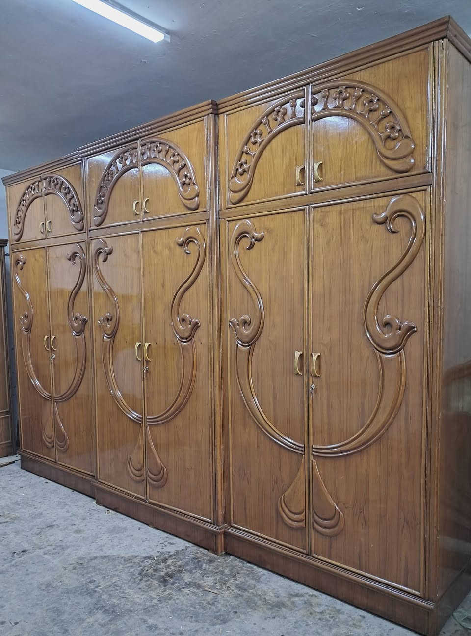 يعلن معرض الموسوي عن وجود غرفه نوم مستعمله تسكام ونظيفه داخل وخارج صاج زاويه كنتوريه الغرفه دنك زان كلش ثكيله اي استفسار خاص او الاتصال ***********
***********واتساب
