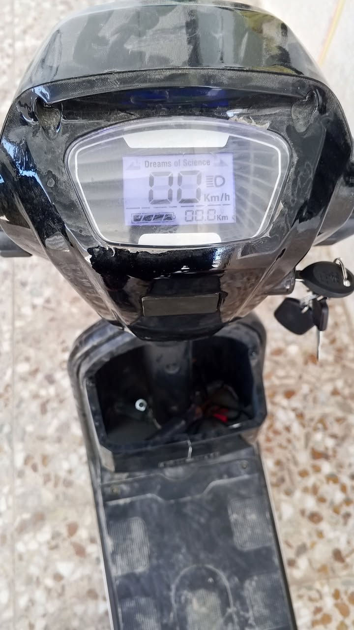 السلام عليكم دراجه شحن للبيع موديل2025 جديده دبل بصمه كلهه شغاله سرعه تمشي99 خمس نمر جديده صارت بيه مشكله فجئه وكفت فحصته طلع بيه عقل سعره200 وبيه مجال مكاني بابل شارع 80 قرب زيدون الخطاط رقمي ***********
