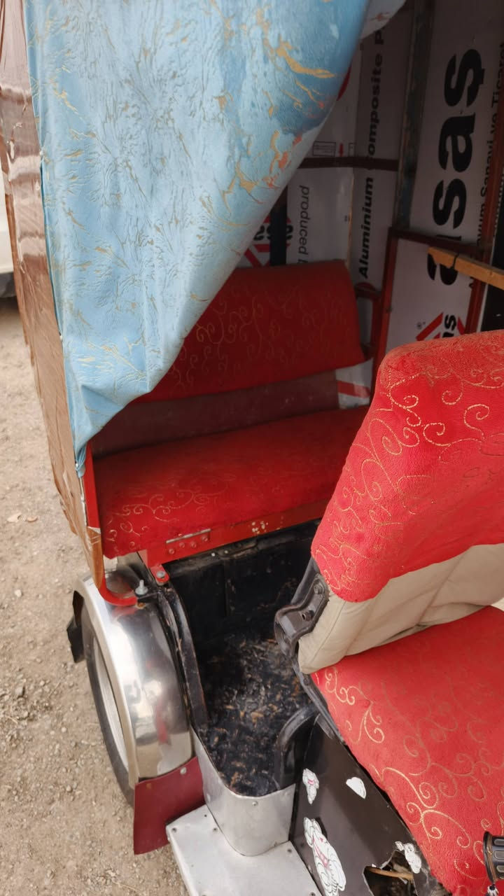 مكاني ناصريه سوق الشيوخ جاهزه كل شيء برغي نقص ما بيها للبيع الشراي يعلق او يجي خاصل***********
