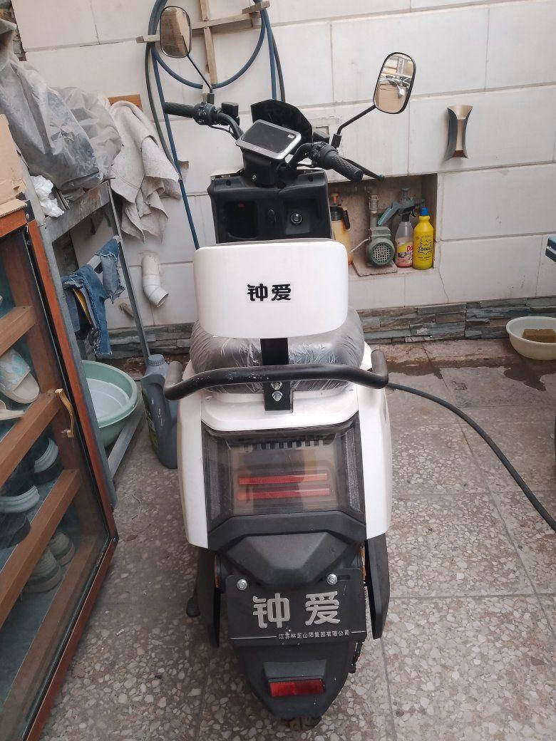 دراجة كهربائية 72 فولت 1500 بطاريات عدد 6
بغداد المنصور هاتف *********** بغداد, العراق
