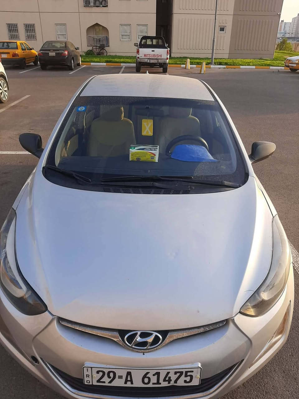 النترا 2016 كندي مكفوله كفاله عامه
محرك 1800 دوش
سياره ع وضع الشركه مامبدل بيها شي كفاله من كلشي 
رقم واسط انكليزي باسمي
بيها شبر صبغ بقبق الجنطه فقط
سونارها موجود مكانها بغداد الجهاد
ب 120
للاستفسار الاتصال 
 ***********
