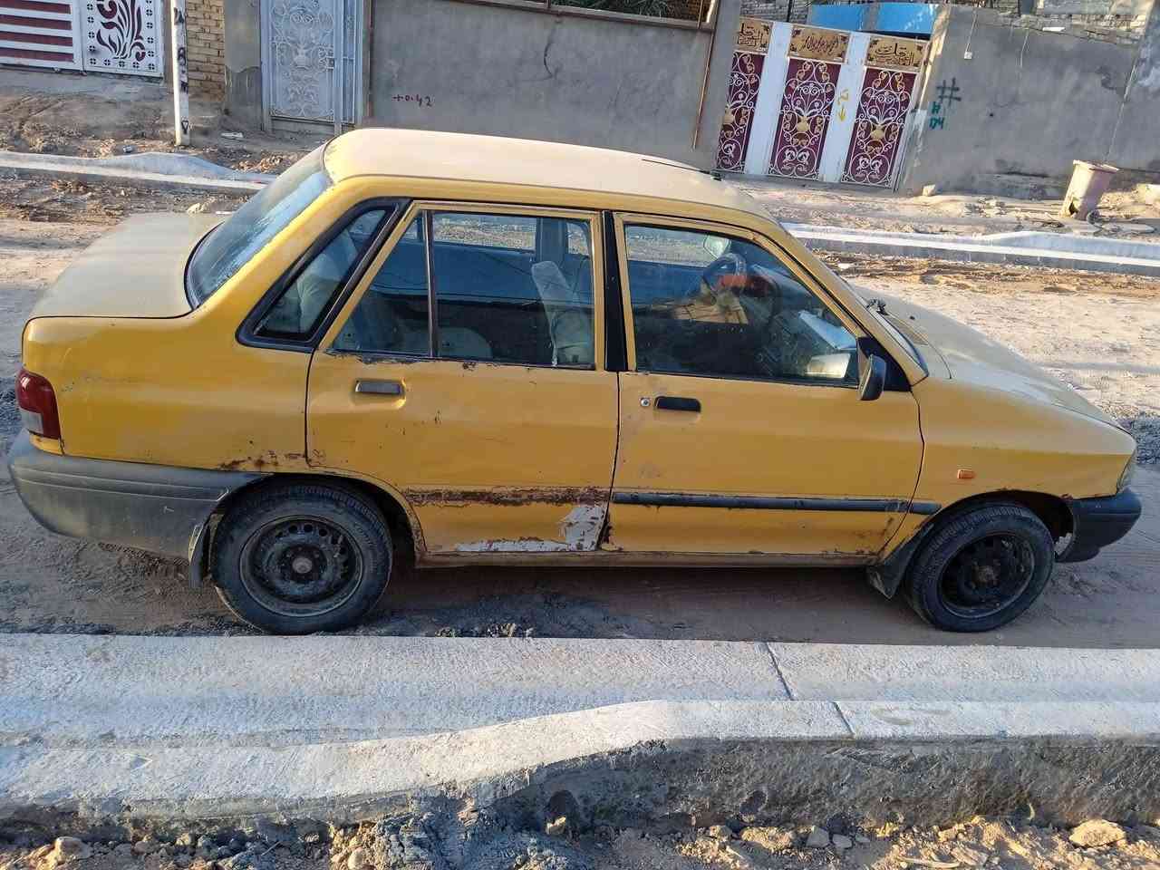 سايبة ٢٠١١ مكينة كير خير من الله شواصي زينات راعية مايقبل يداور أبيع كوم حديد ب ٨ أوراق قفله يعني ماتداور للاستفسار ***********
