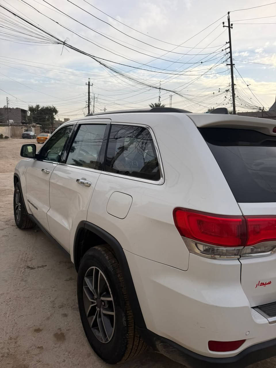 جيب لمتد موديل 2019 وارد امريكي كلين تايتل كفالة عامة من كل شي لا غرق ولا ضربة ولا صبغ ولا تبديل ولا بارد ولا كير ولا محرك المواصفات بصمة بانوراما كشنات كهرباء وتدفئة تبريد جنطة كهرباء تشغيل عن بعد رادار اطفاء ذاتي بريك رجوع مري كهرباء محرك 6 سلندر رقم بغداد الجديد ماشية 67 ميل مكانها بغداد السعر 270 $ وبيها مجال بسيط 
***********
اتصال او واتساب
