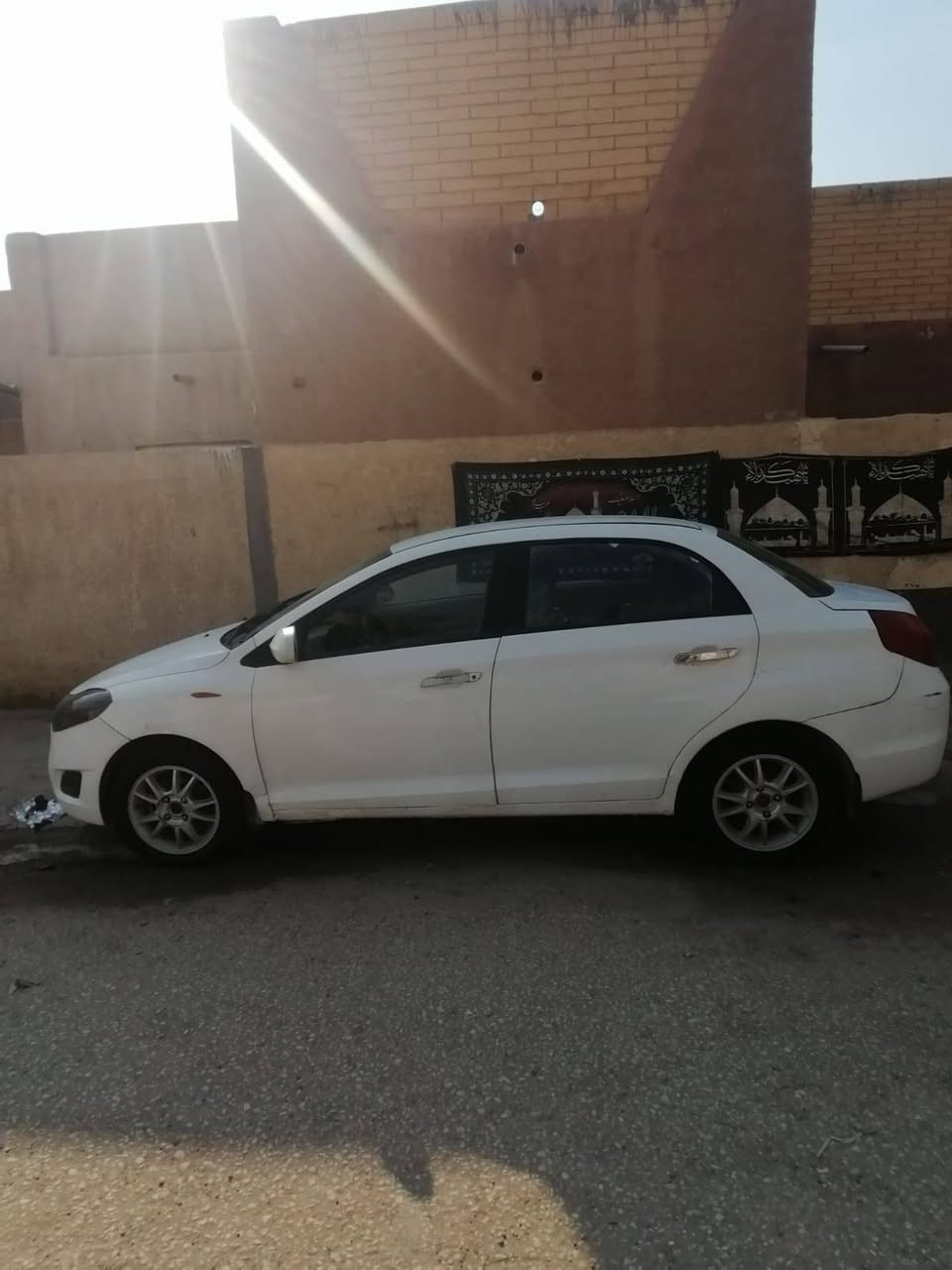 سلام عليكم شيري فلاوين مديل 13 رقم انكليزي بسمي هزه جديده 35وبيها مجال
