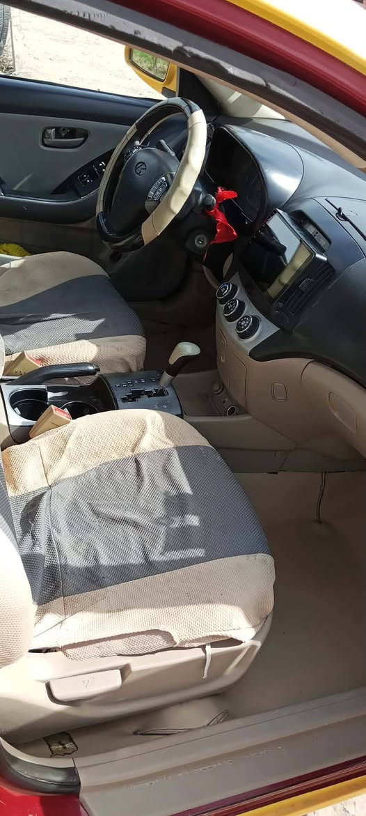 السلام عليكم  النترة مقدس موديل 7رقم بغداد بسمي مكاني حلة حادثة جاملغ امامي واصل الغد والباقي يبل واحد محرك جديد تبريد ثلج كهربائيّ كلة شغلة كير جديد حدادية خير من لله تخم تاير جديد مصفرة هيئة وغرامات  
السعر 76وبيهة مجال 
***********
