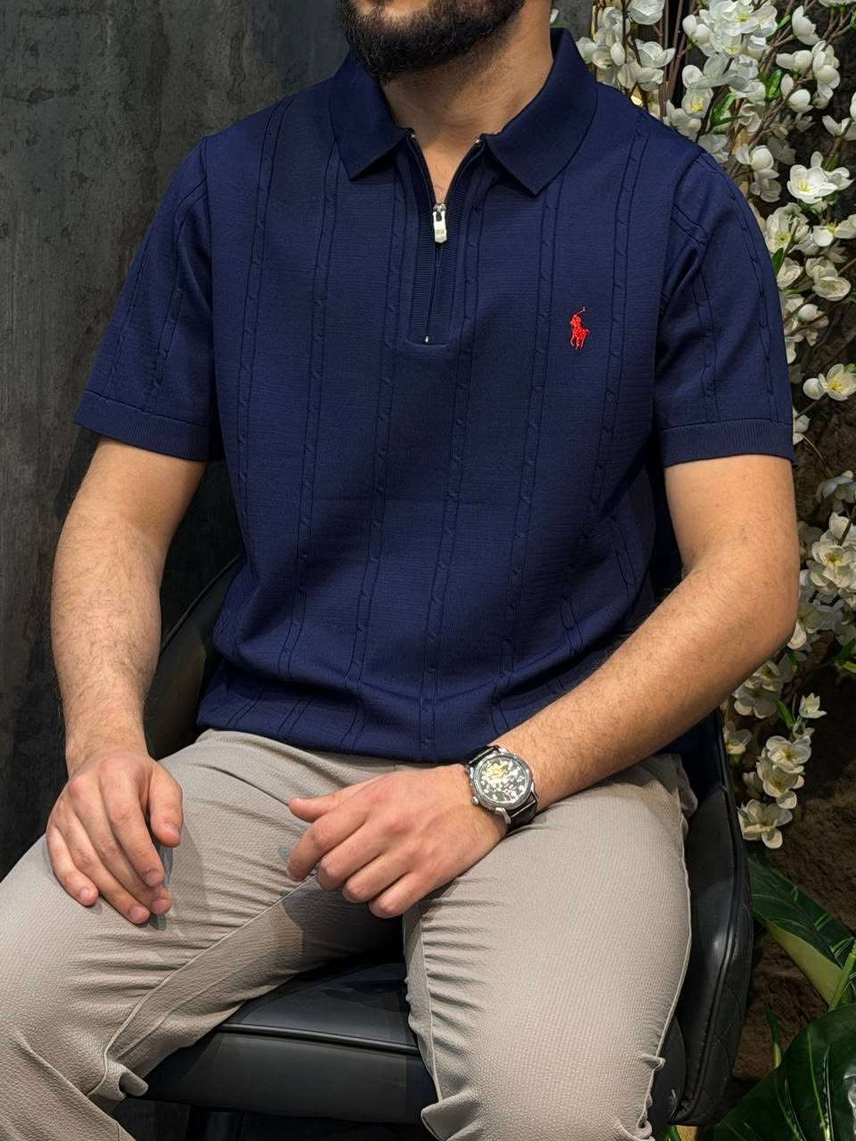 سلام عليكم شلعه كامله عدد تقريبا 30 قطعه اكثر شي قياسات S و M والابيض لا قياسات متنوعه اليريدهن يراسلني خاص او اتصال ***********
