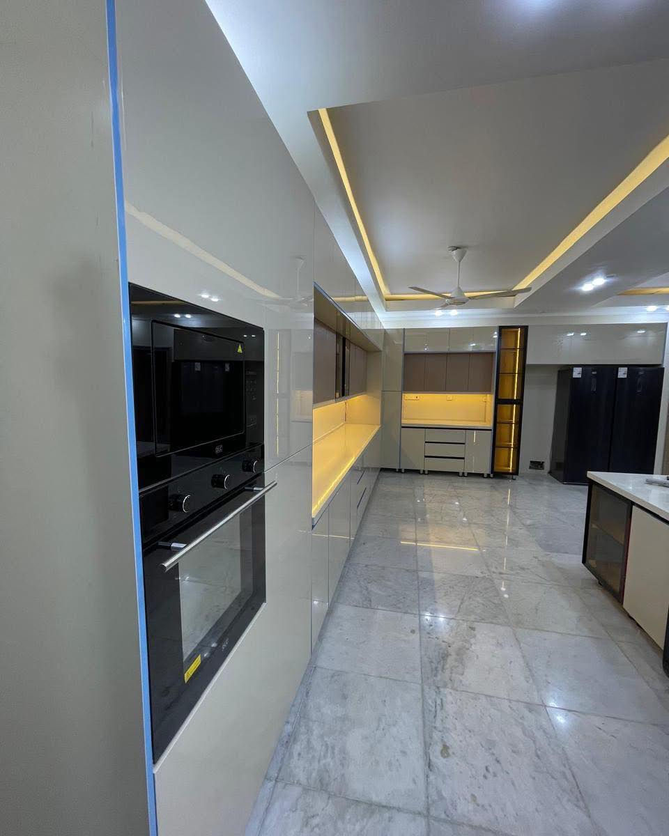 ليس مجرد مطبخ…  
بل مساحة تُصنع فيها التفاصيل الجميلة ✨  

نصمم مطابخ عصرية بخامات فاخرة  
تشطيب دقيق ✨  
ألوان متناسقة 🎨  
وتفاصيل تعكس ذوقك الرفيع  

لأن بيتك يستحق الأفضل 🤍  

اختياركم لنا هو الخيار الصحيح 

للحجز والاستفسار  اكثر يرجى الاتصال عبر الارقام التالية 

‏              

0774 283 1131

0783 738 5258

او زيارة موقعنا الكائن  بغداد العامرية شارع العمل الشعبي بجانب صيدلية المعروف 

#بغداد_بصرة_موصل_الكويت_الخليج_دبي_الامارات_السعودية_العراق_حلوات_لبنان_سوريا_فلسطين #مطبخ #ترند #البصرة #مطابخ #الانبار #ديكورات #انستا #العراق #بغداد #تصوير #ديكورات_بغداد #تصميم #ريلزات #انستقرام #ديكوراتداخليه #تصميمي #ديكوريشن #ستوريات #فيسبوك #تصويري #مطابخ_بغداد #مطبخ_عملي #ديكور #مطابخ_فخمة #مطابخ_مودرن #ديكورات_مودرن #جودة_عالية #الجميع #بغداديات
